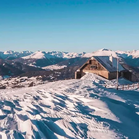 Skier's - View In Town! Apartament